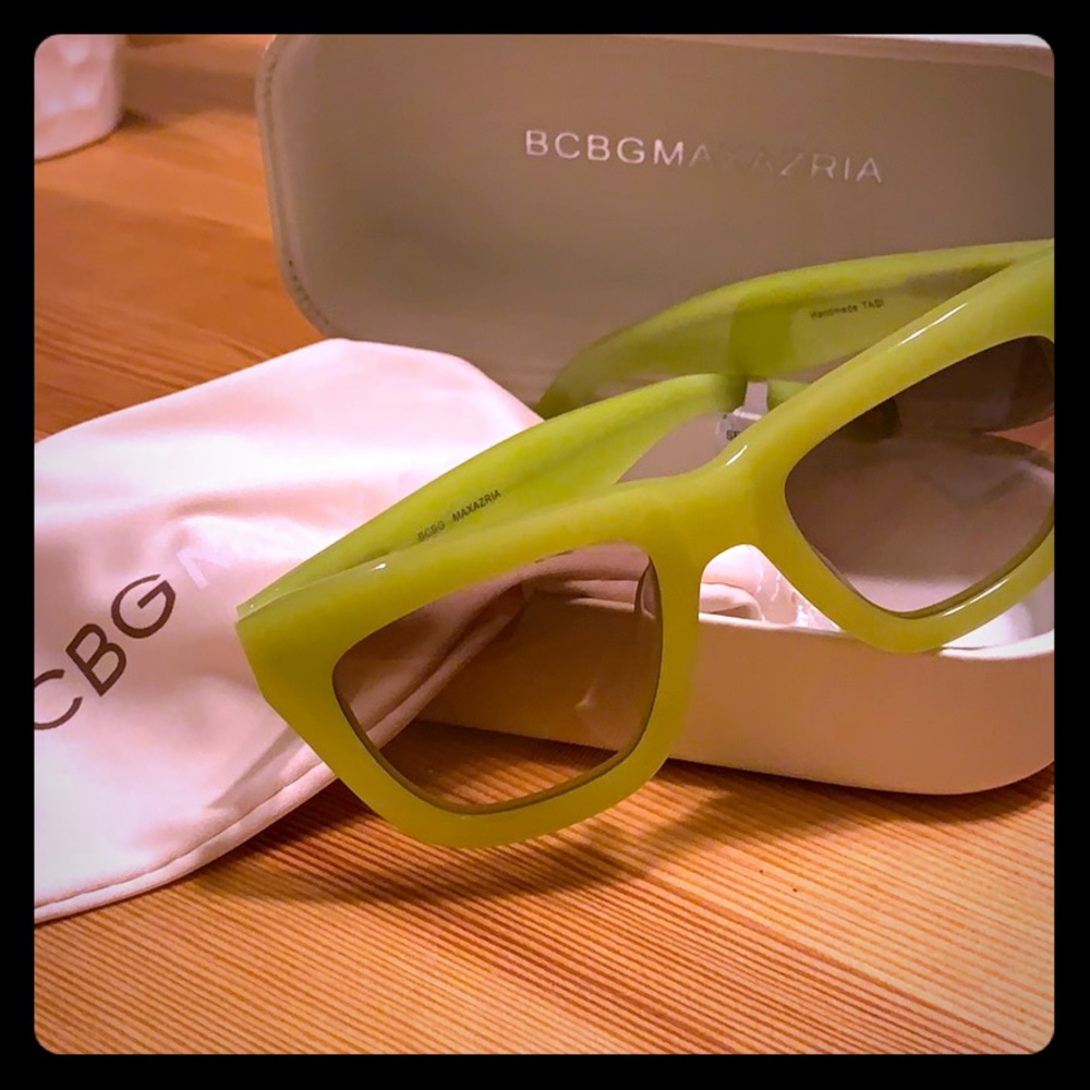 BCBGMaxAzria
